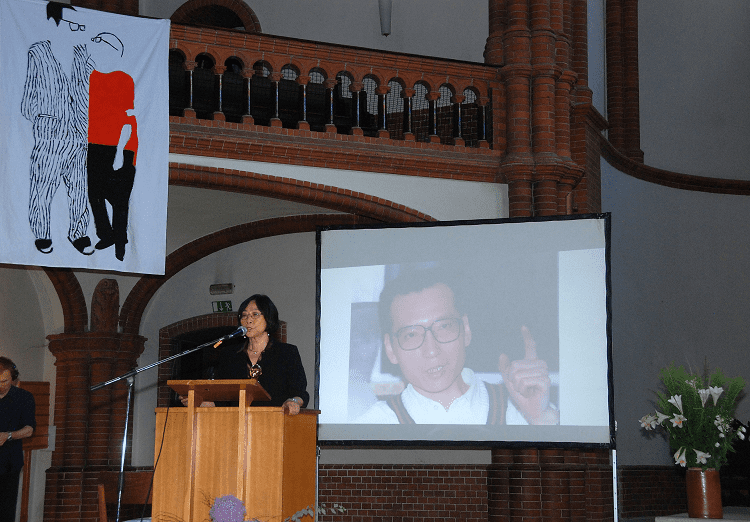 Tienchi Martin-Liao in der Gethsemane-Kirche in Berlin bei der Gedenkfeier für Liu Xiaobo. (c) Michael Leh