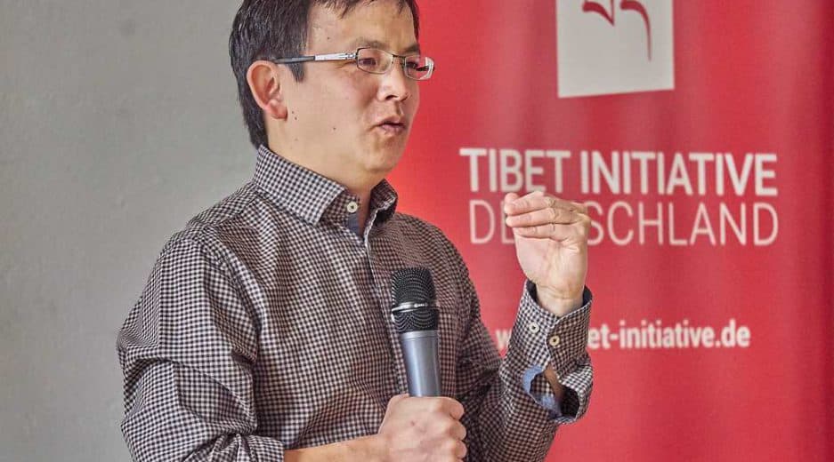 Journalist Felix Lee bei der Mitgliederversammlung der Tibet Initiative Deutschland e.V.
