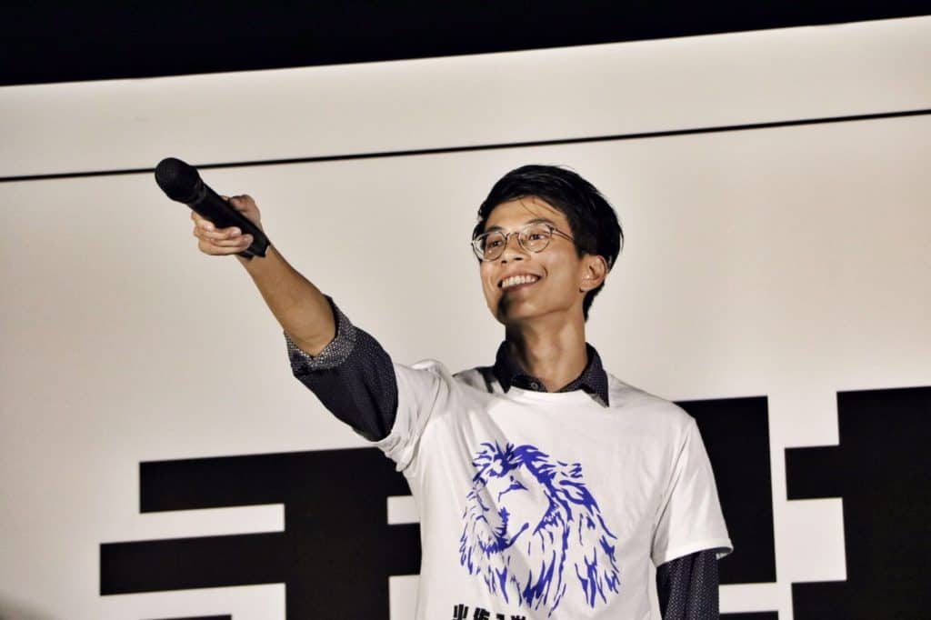 Ray Wong Toi-yeung ist Demokratie-Aktivist aus Hongkong. 2016 wurde er verhaftet und mit einer Haftstrafe von bis zu 10 Jahren bedroht. Im Interview spricht er über seinen Blick auf Hongkong aus dem Exil, Deutschlands Beziehungen zu China und seinen Kampf für Hongkongs Freiheit.